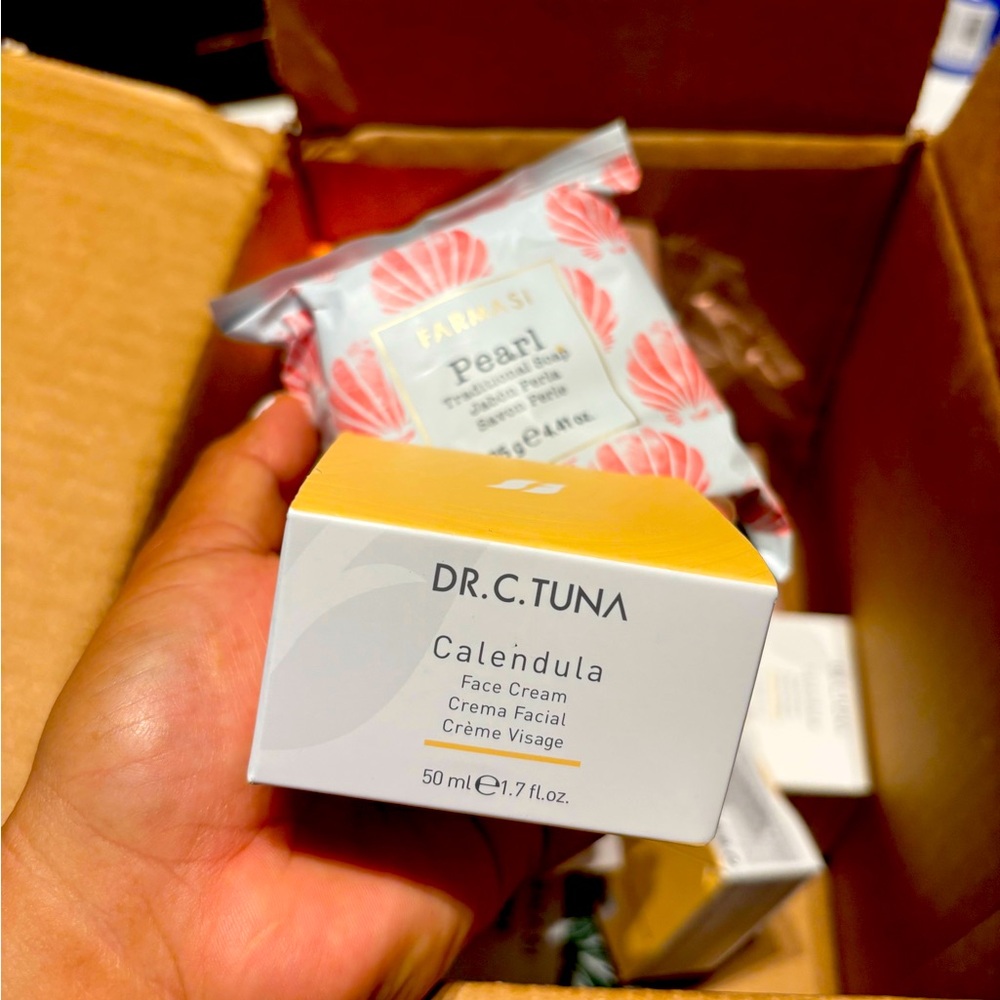 Calendula Face Cream - White and Cream